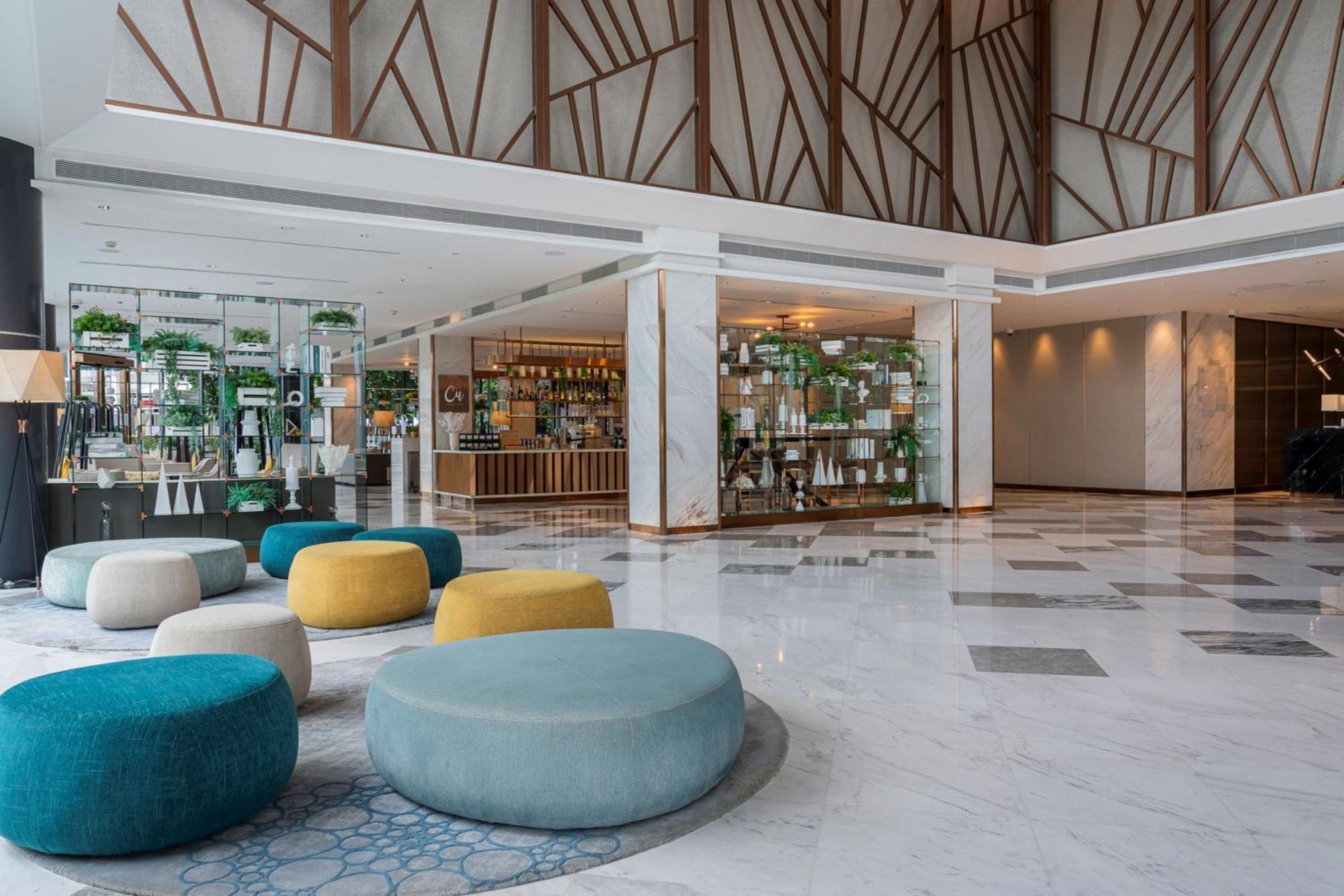 & Centre By Ihg Районг