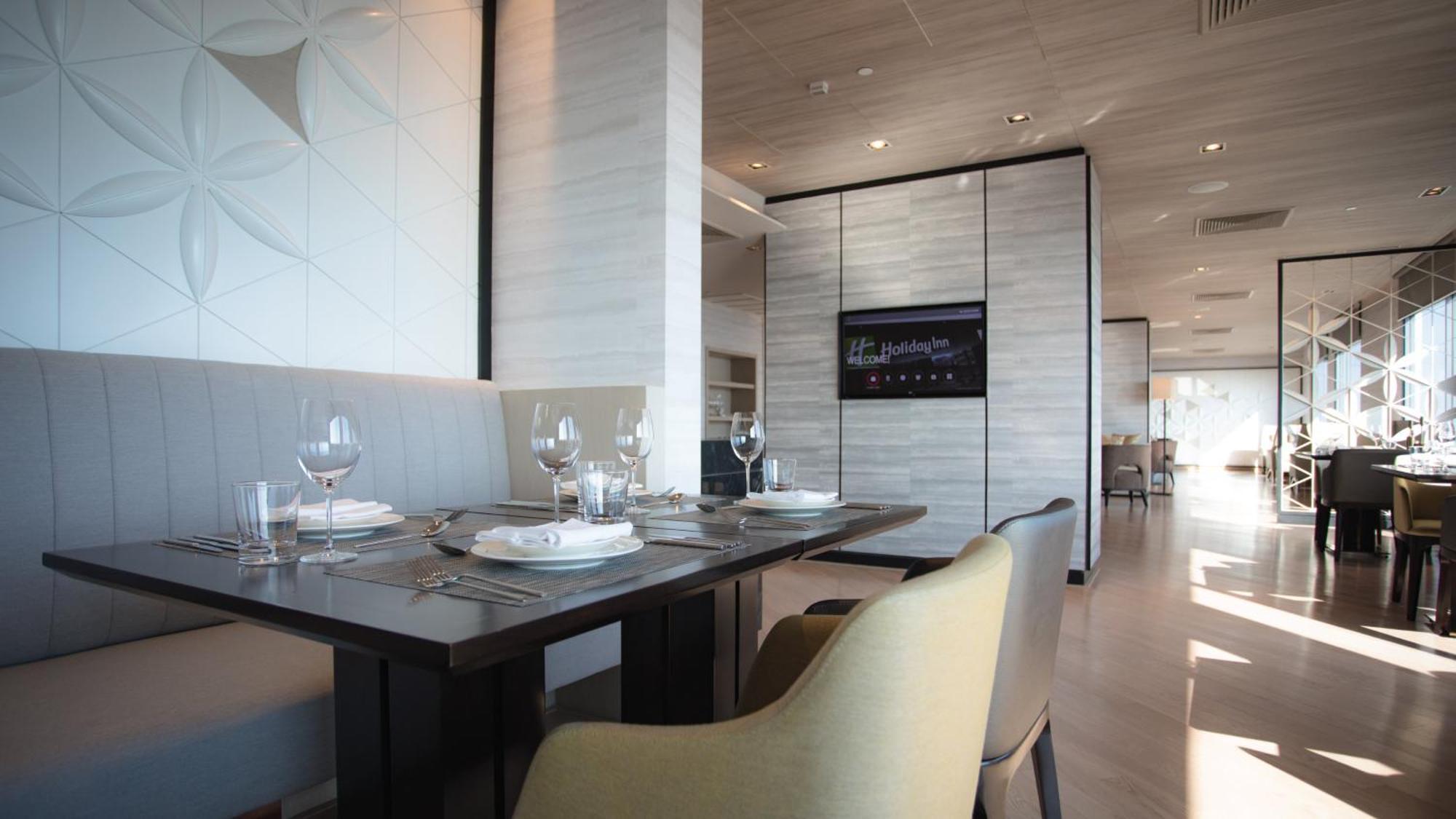 Отель & Centre By Ihg