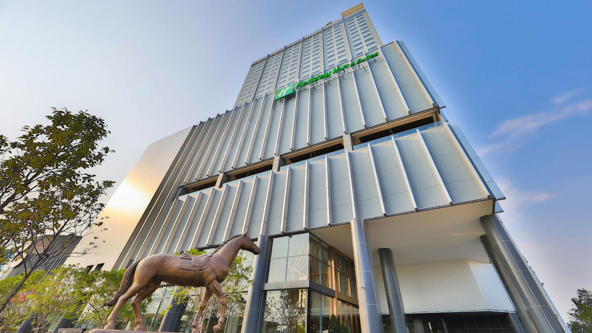 & Centre By Ihg Отель