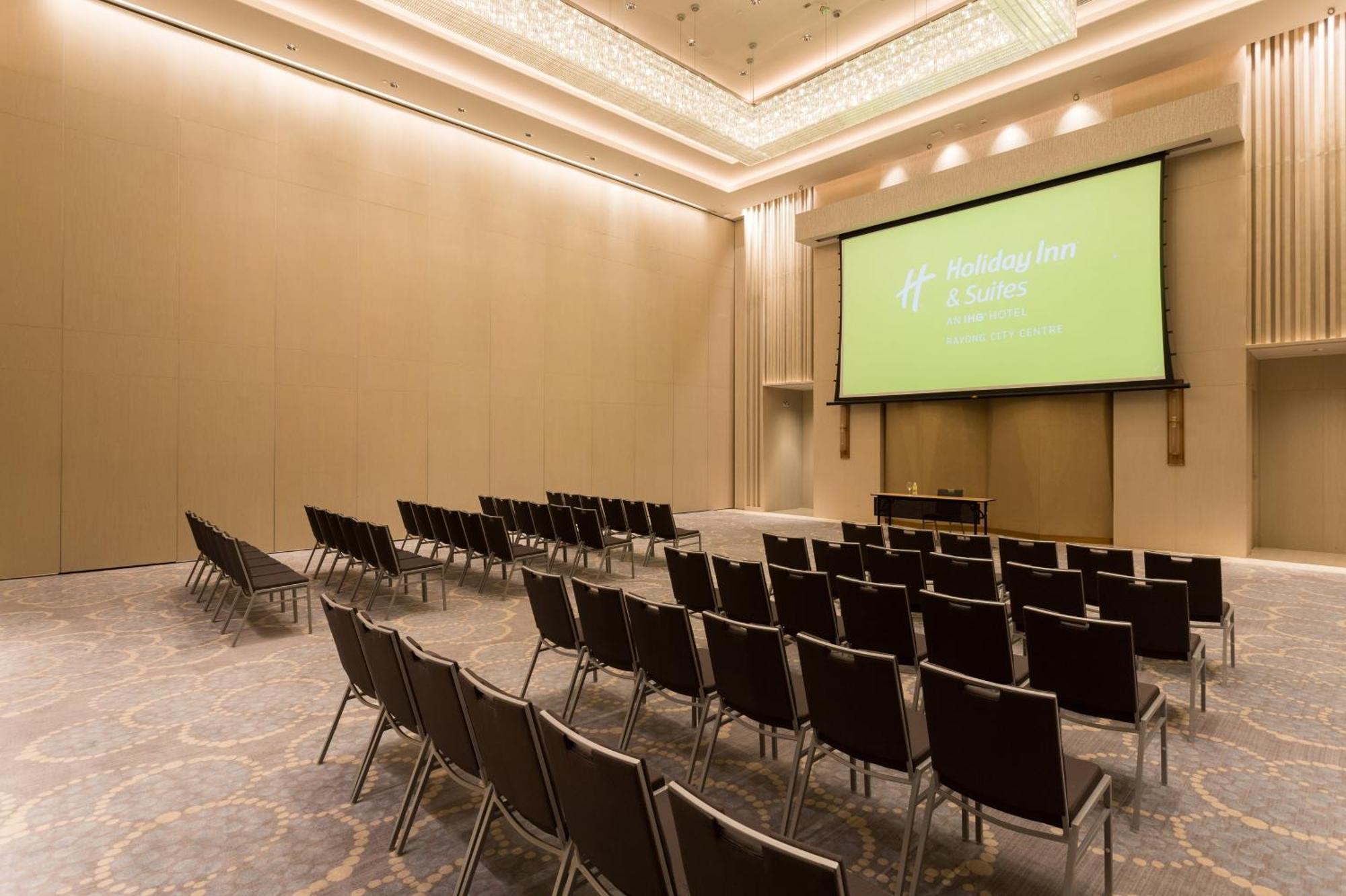 & Centre By Ihg Отель