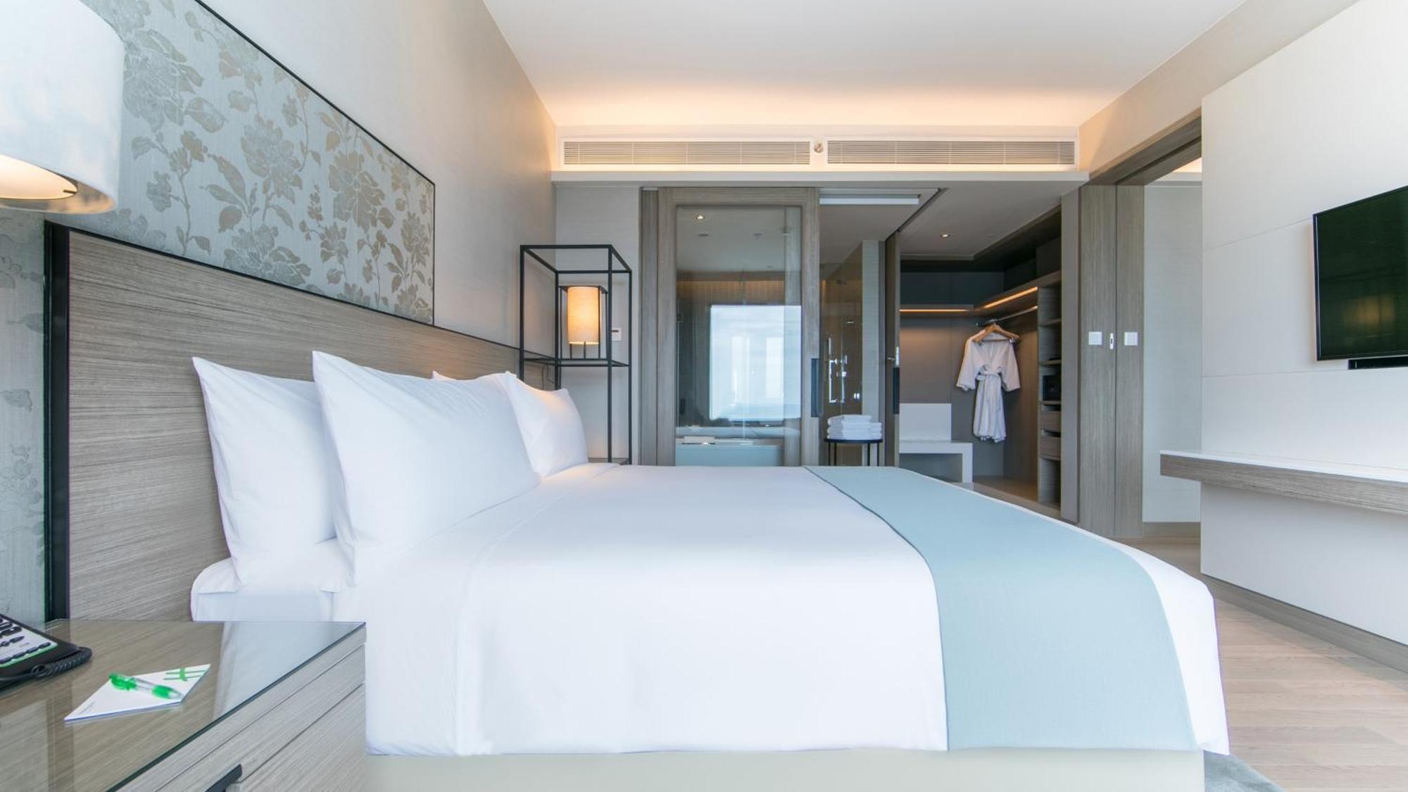 & Centre By Ihg Отель