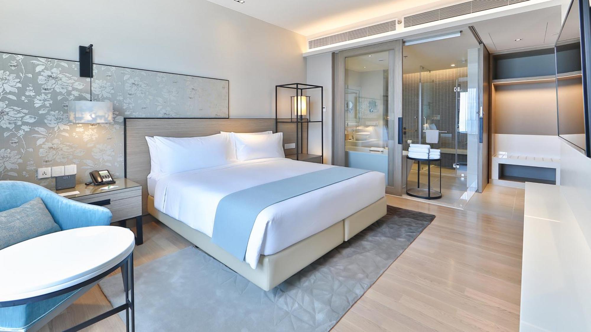 & Centre By Ihg Районг