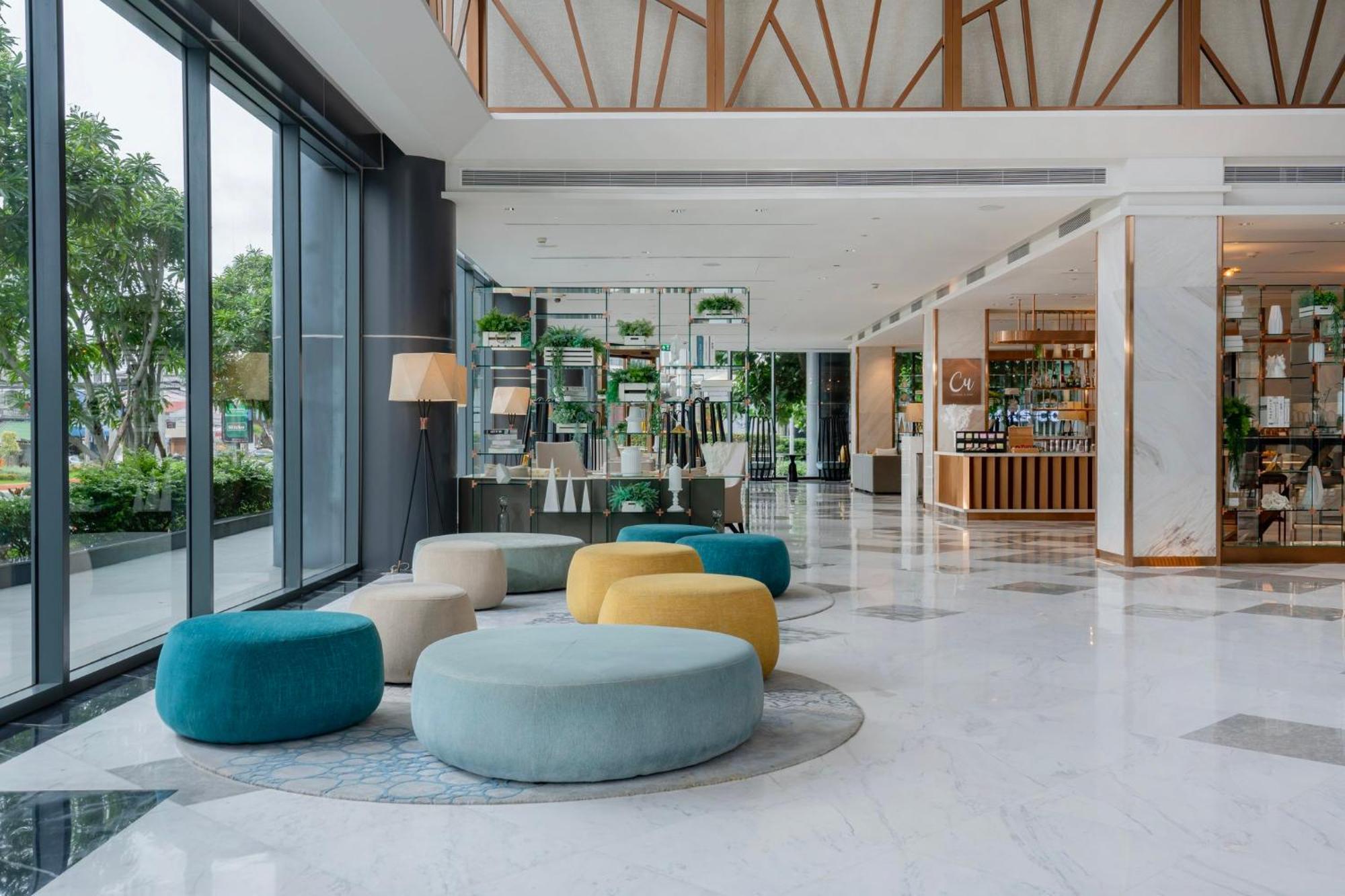 & Centre By Ihg Районг