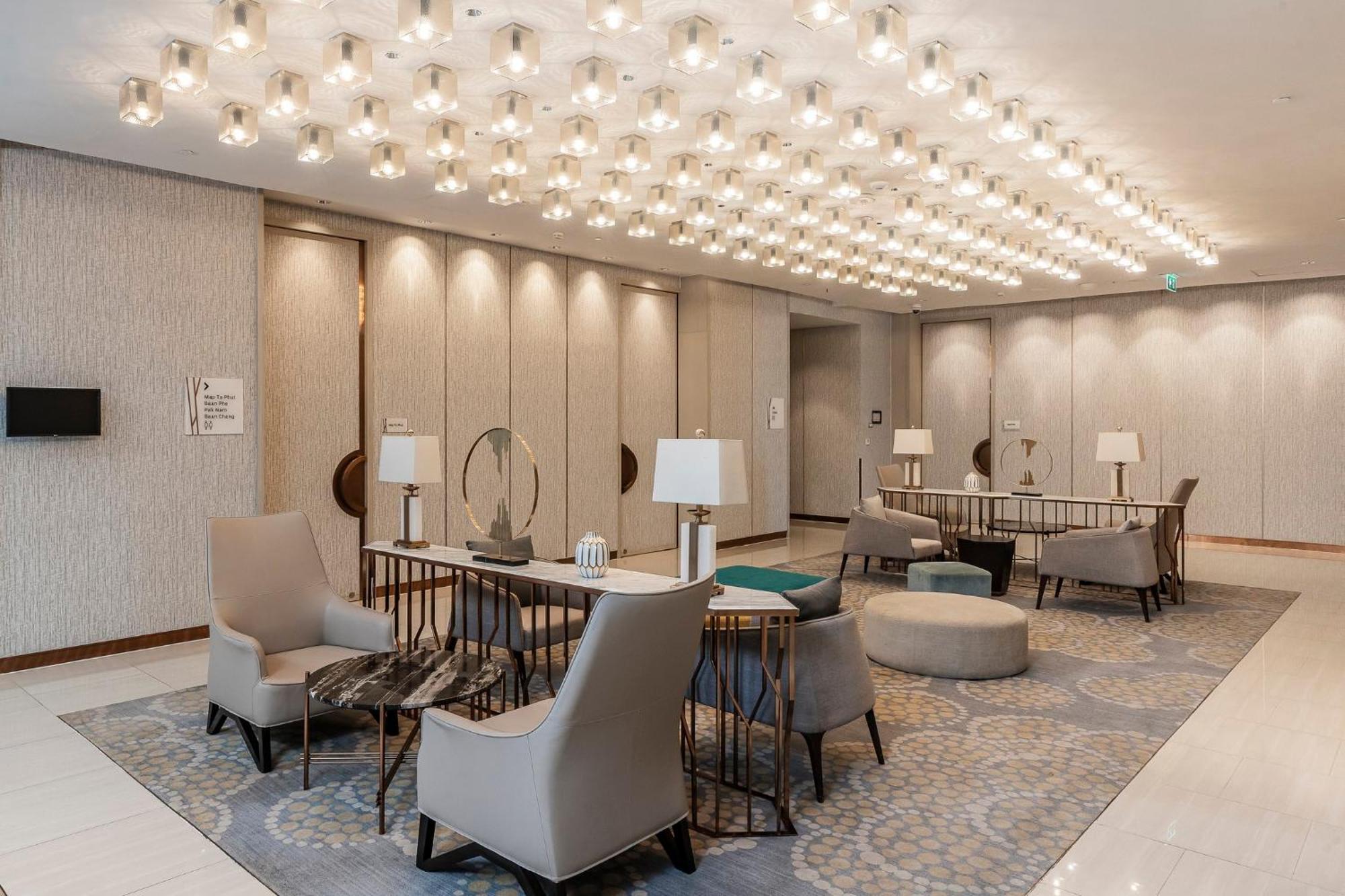 Отель & Centre By Ihg 5*