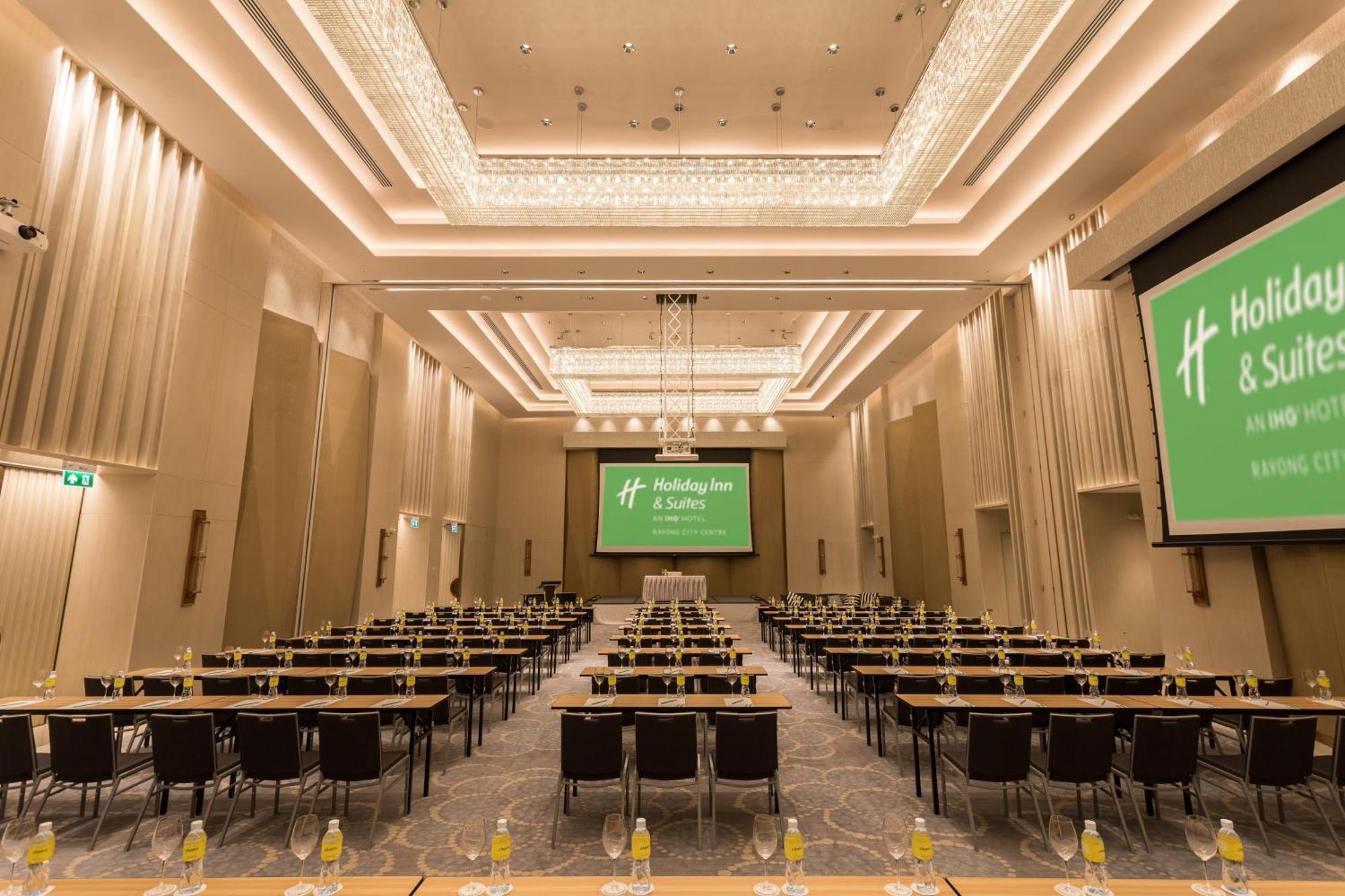Отель & Centre By Ihg 5*
